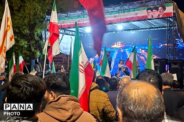 سی شب کنار هم در تجمعات خونخواهی رهبر شهید