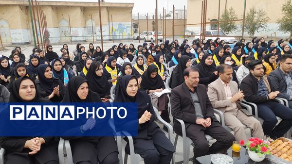 فرزانگان کوهدشت؛ روایت نخبگان از انقلاب در قاب «یاوران انقلاب »