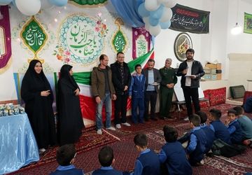 اختتامیه شاد در جشن پیروزی انقلاب در مدرسه شهید مولوی