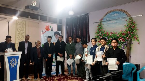 تجلیل از دبیر و اعضای قرارگاه طرح میدان ۱۴صفر۳