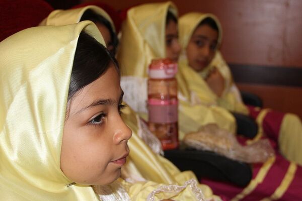 برگزاری جلسه انتخاب انجمن اولیاء و مربیان در سالن سجادیه بهارستان دو
