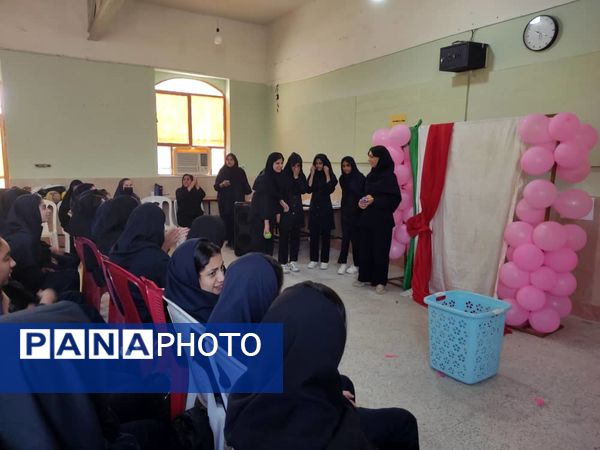 جشن میلاد حضرت زینب(س) و بزرگداشت روز پرستار در هنرستان زهرای مرضیه بندرعباس