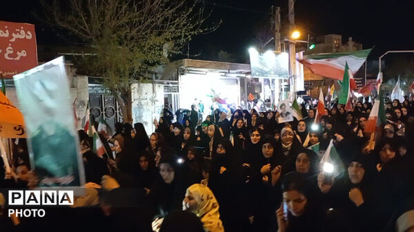 چهل‌ودومین شب حضور پرشور مردم کوهدشت در لبیک به پیام رهبر انقلاب