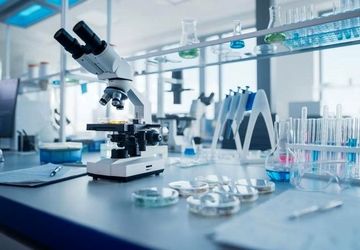 زنگ آزمایشگاه در دبیرستان عشایری یادگار ولایت