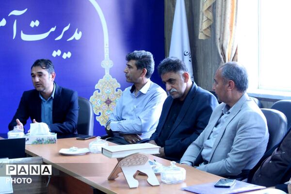 هم‌اندیشی مدیران مدارس و تشکل‌های دانش‌آموزی بجنورد