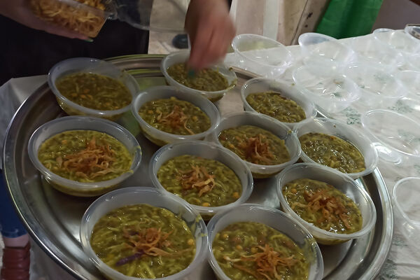 برگزاری نمایشگاه مشاغل خانگی در دبیرستان شاهد ام ابیها، شهرستان آباده