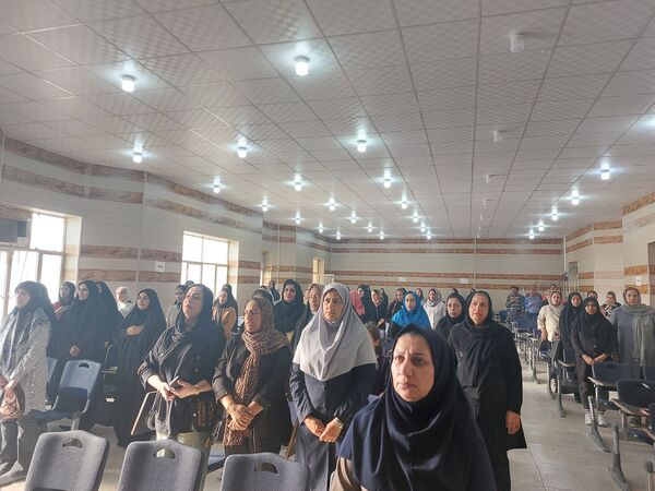 تشکیل جلسه انجمن اولیا و مربیان مدرسه حضرت معصومه(س) شاهد