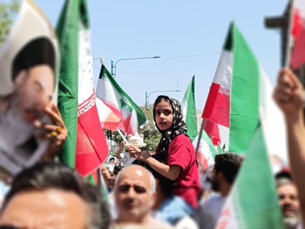 راهپیمایی جمعه خشم و نصر با حضور پرشور مشهد مقدس برگزار شد
