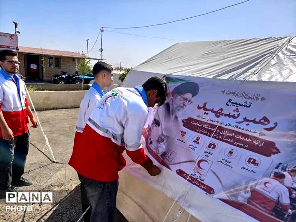 خدمت بی‌وقفه امدادگران هلال‌احمر به زائران