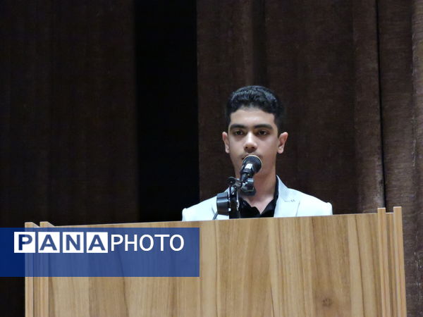 دیدار حجت‌الاسلام قمی با جمعی از دانش‌آموزان و نوجوانان استان یزد