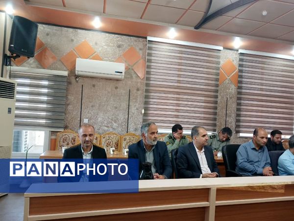 برگزاری جلسه شورای اداری در فریدونکنار