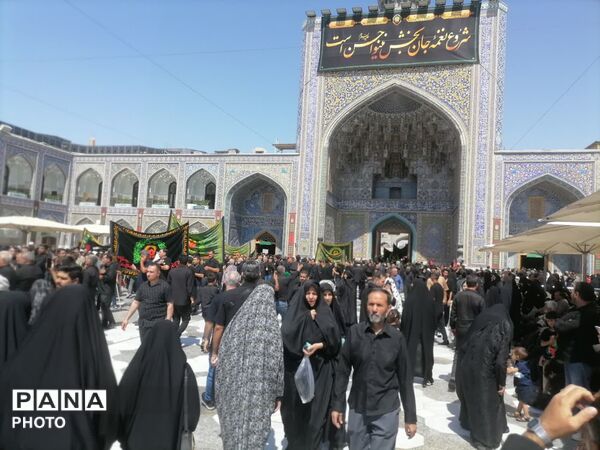 حرم مطهر رضوی در سوگ امام رئوف