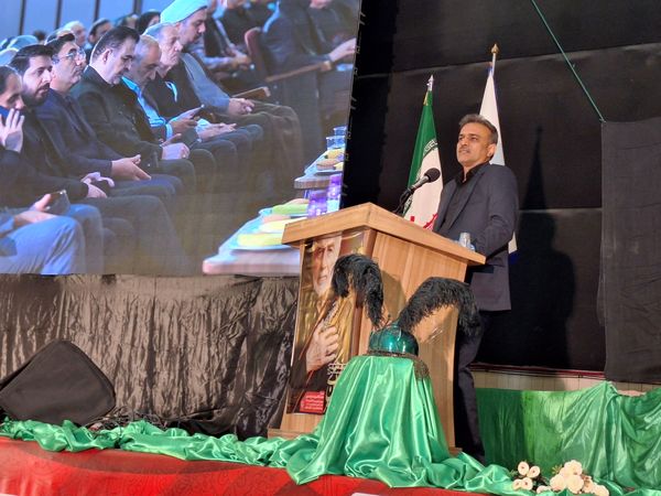 پیر غلامانی از جنس تعلیم و تربیت