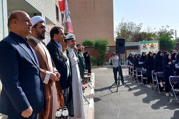مراسم آغاز سال تحصیلی و نواختن زنگ مقاومت
