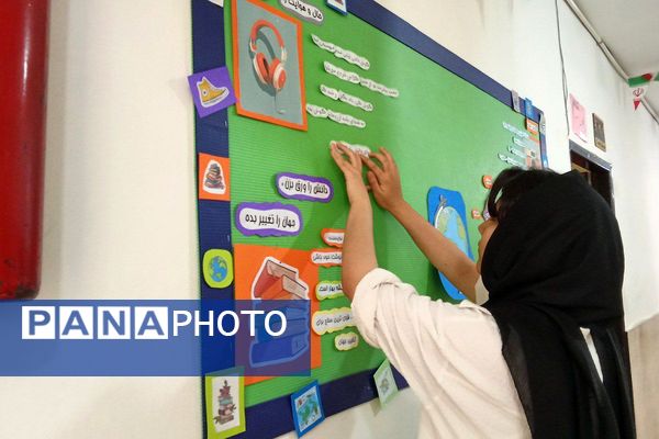 اجرای طرح غبارروبی نمازخانه مدارس در دبیرستان توحید یک شهرستان قدس