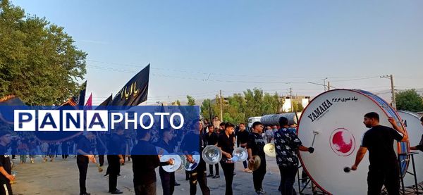  حضور پررنگ نوجوانان وجوانان در تاسوعای حسینی