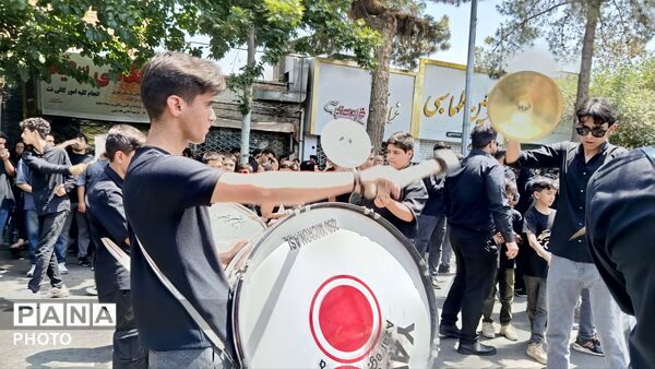 مراسم عزاداری تاسوعای  حسینی در حسینیه ابوالفضلی کاشمر 
