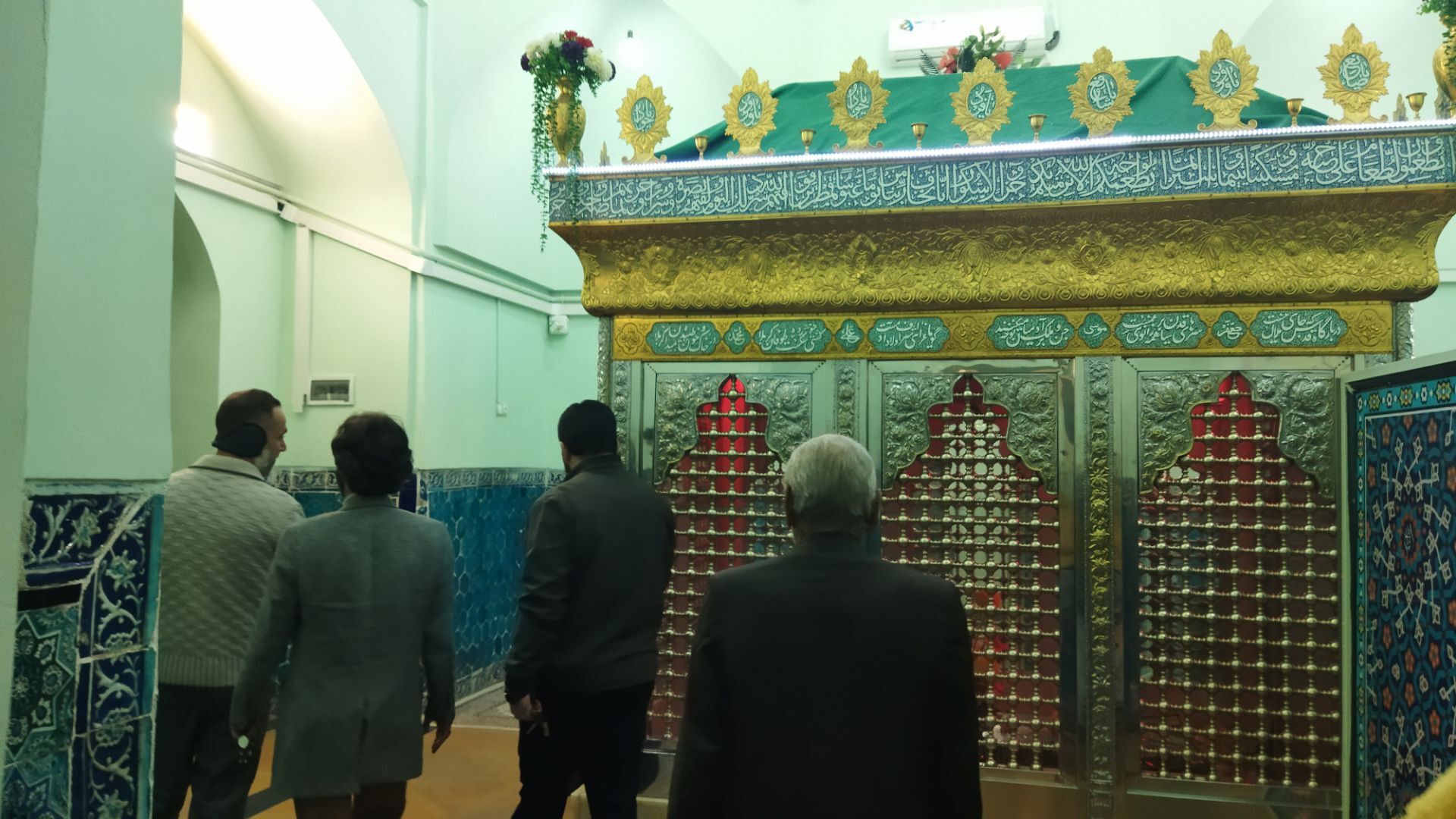 بازدیدمعاونان  پرورشی نیشابور  از امامزاده محروق و ابراهیم 