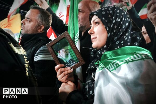 موجِ پرصلابتِ همبستگی در چهل‌وششمین گام