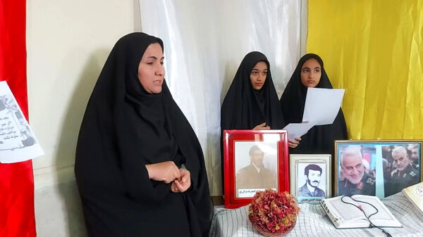 برگزاری یادواره شهدا در آموزشگاه شهید میر معمولان