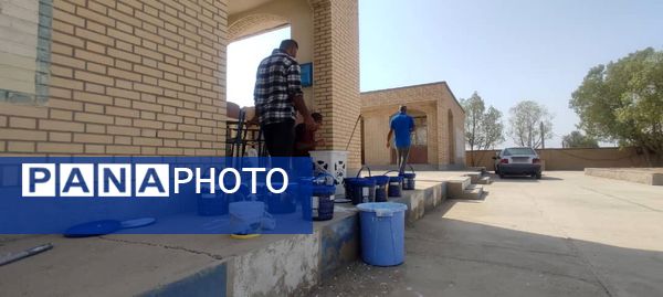  طرح «شهید عجمیان» برای رنگ‌آمیزی و شاداب‌سازی مدارس فین