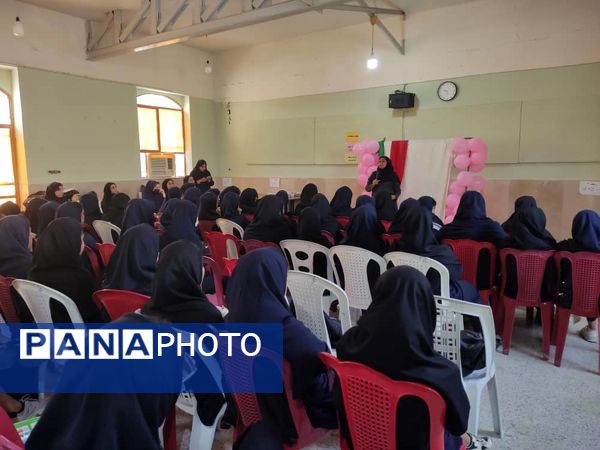 جشن میلاد حضرت زینب(س) و بزرگداشت روز پرستار در هنرستان زهرای مرضیه بندرعباس