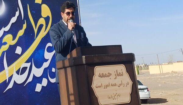 نماز عید فطر در گلزار شهدا شهرستان کوهپایه