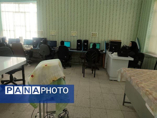 بازدید دانش آموزان مدرسه شهید عامری از پژوهش سرای شهید کاظم نژاد