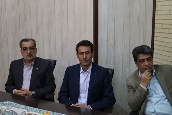 افتتاح زمین چمن دبیرستان دوره اول استعدادهای درخشان شهیدان مزیدی 