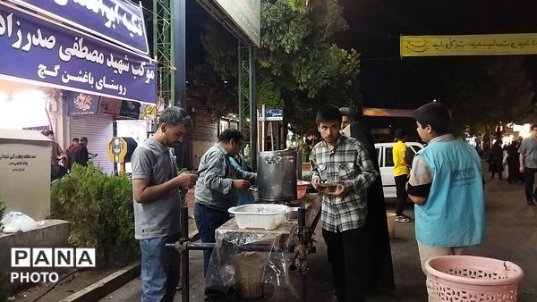 موکب شهید مصطفی صدر زاده در نود و نهمین  شب از اجتماعات 