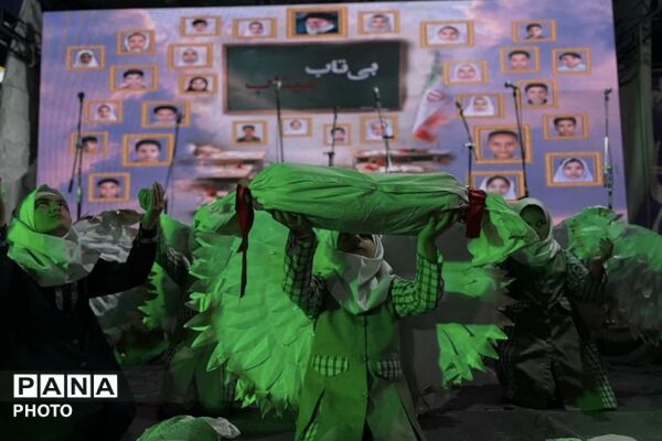  نقش‌آفرینی تربیتی مدارس ورامین در دفاع از جبهه مقاومت