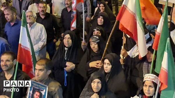تجدید میثاق نورآبادی ها با آرمان های انقلاب در موج صد و بیست و دو حضور در خیابان