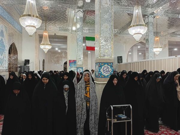 نماز جماعت در شب میلاد پیامبر اکرم (ص) و امام صادق (ع) در کاخک