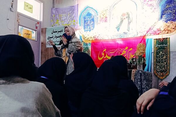 جشن نیمه شعبان در دبیرستان حاج محمود رضوی ناحیه ۴ شیراز