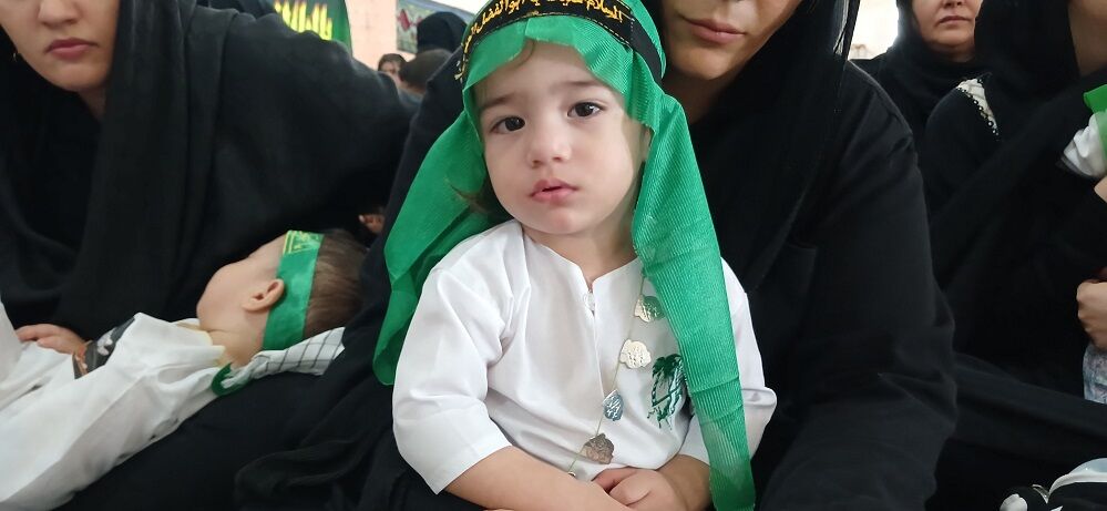 همایش شیرخوارگا‌ن حسینی در محمدشهر کرج