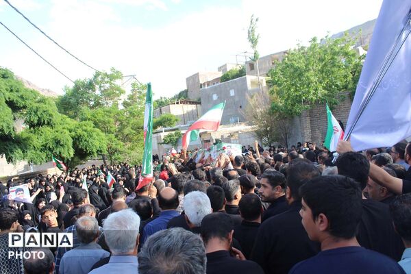 خاکسپاری دو شهید جنگ سوم در گلزار شهدای روستای فردو