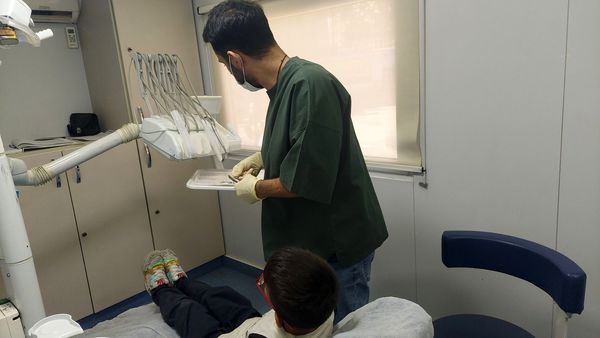 ارائه خدمات دندانپزشکی رایگان برای دانش‌آموزان مناطق کم برخوردار محمدشهر و ماهدشت کرج