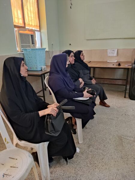 جشن میلاد حضرت زینب(س) و بزرگداشت روز پرستار در هنرستان زهرای مرضیه بندرعباس