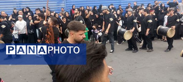 استقبال عزاداران حسینی از کاروان نمادین اسرای کربلا در قم