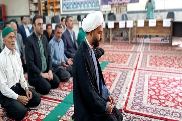 نماز عبادی سیاسی جمعه در شهر بار 