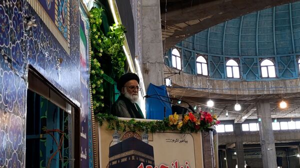 نماز جمعه در آخرین جمعه ماه رمضان در نیشابور 