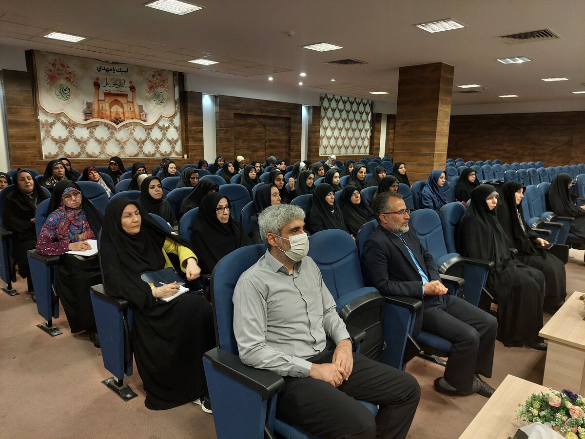 توجه خاص به ساحت‌های تربیتی و تبیین برنامه‌های سند تحول بنیادین ضروری است