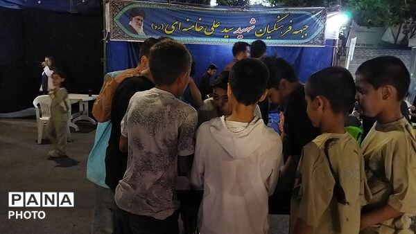 گذری بر موکب جبهه فرهنگیان نیشابور در نود و هشتمین شب از اجتماعات مردمی 
