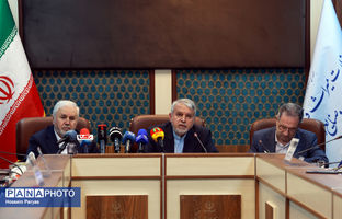 نشست خبری وزیر میراث فرهنگی، گردشگری و صنایع دستی و معاونان وزارتخانه با اصحاب رسانه