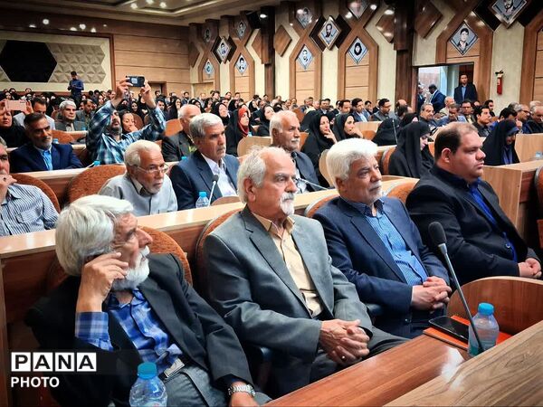 تجلیل از معلمان نمونه شهرستان کاشمر