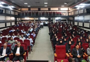 نشست صمیمانه مدیران آموزش متوسطه در کانون فرهنگی‌تربیتی شهید کافی
