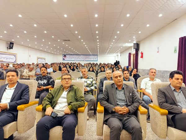 اولین جلسه انجمن اولیا و مربیان دبیرستان رئیس زاده شهرستان خلیل آباد 
