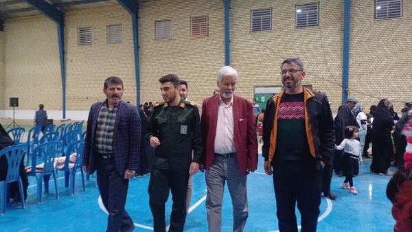 افتتاحیه نمایشگاه مشاغل خانگی و جشن ولادت امام حسن مجتبی(ع) در سالن سپاه شهر حبیب آباد