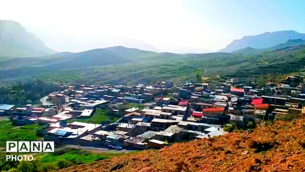 قلعه‌تک در اردیبهشت؛ جادوی باران و شکوفه