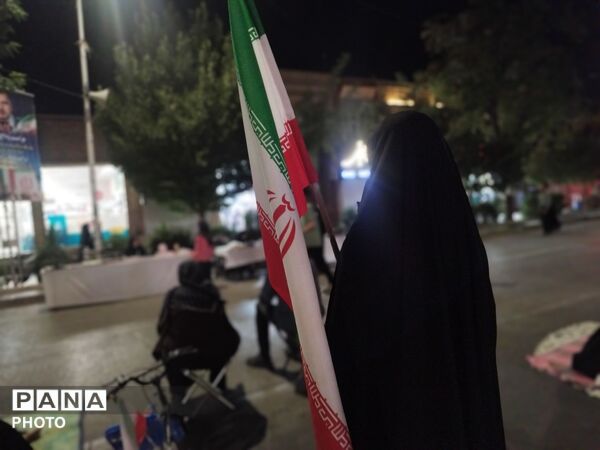 چهل هشتمین شب از اجتماعات مردمی در حسینه امام خمینی